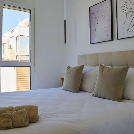 New Build Apartment On Beautiful Modern Complex Рохалес Екстериор снимка