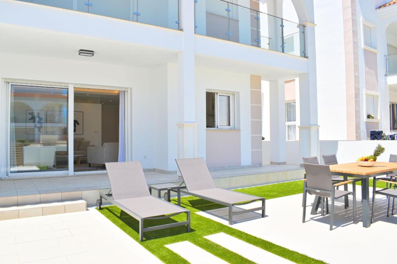 New Build Apartment On Beautiful Modern Complex Рохалес Екстериор снимка
